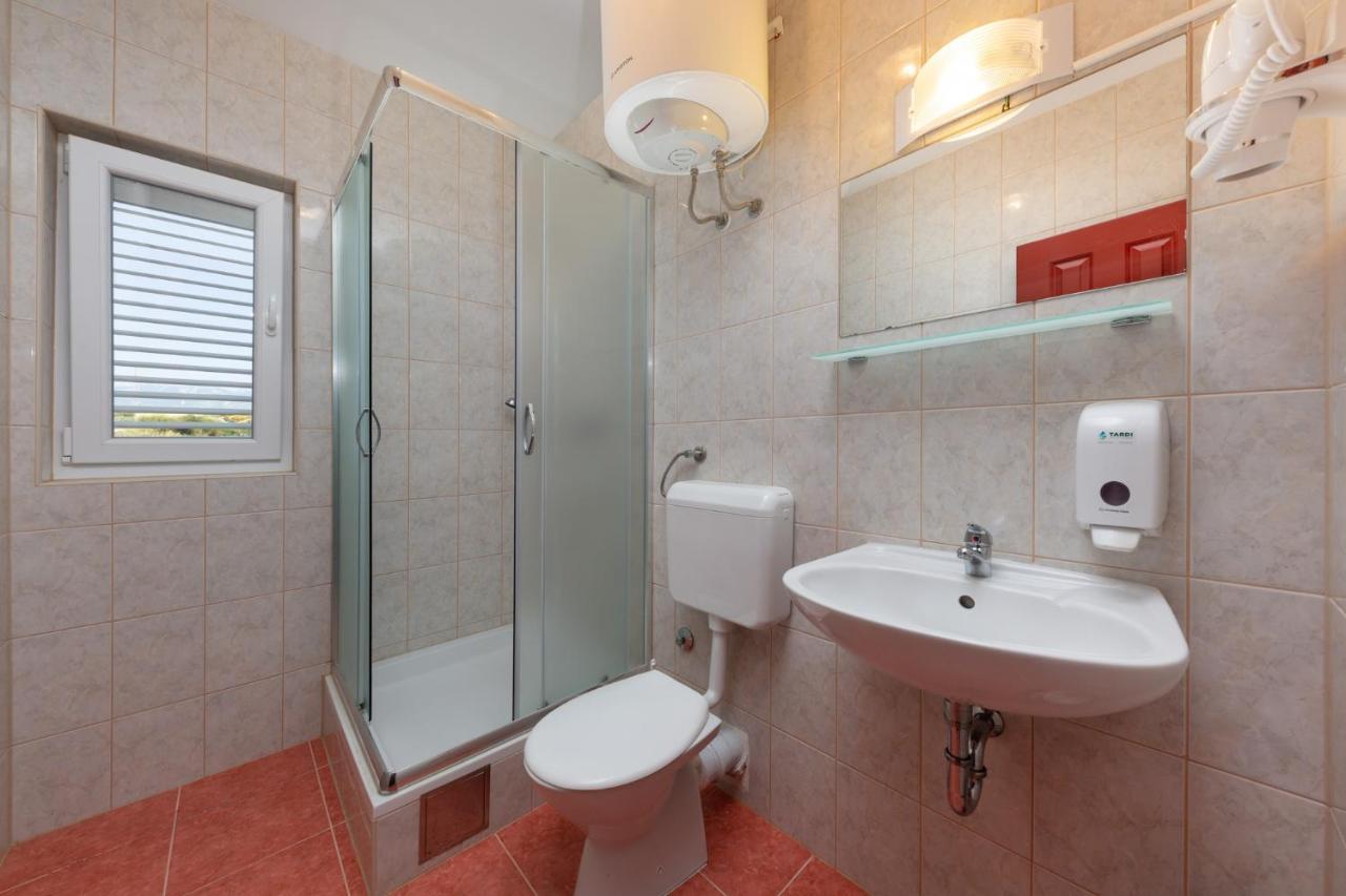 Hostel & Rooms Vagabundo Gajac Ngoại thất bức ảnh