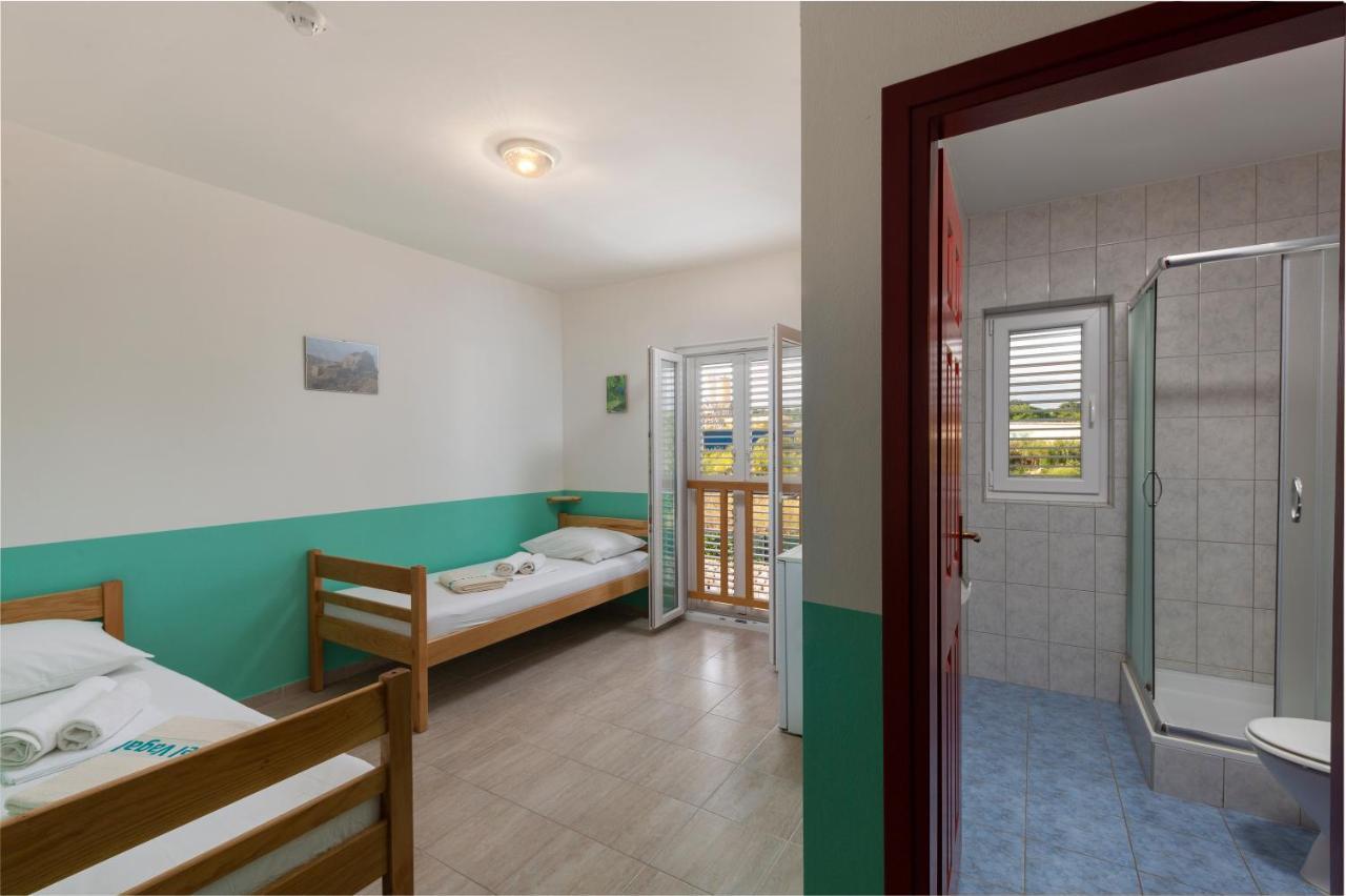 Hostel & Rooms Vagabundo Gajac Ngoại thất bức ảnh